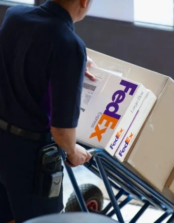 fedex-boxes_courier-master_dm_13_003_04_02_02_242_160-110-11